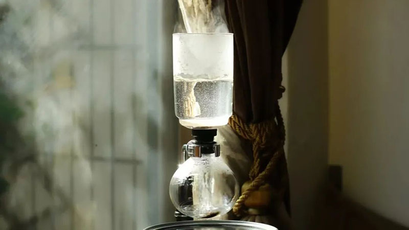 siphon coffee maker