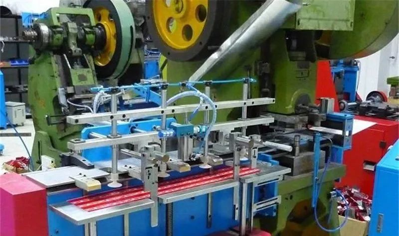 The manufacturing process of tin can